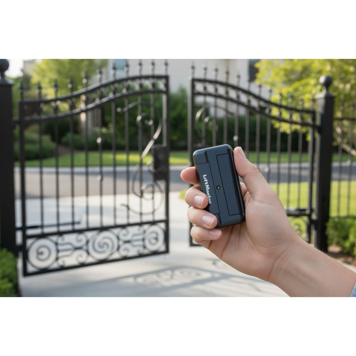 Liftmaster 811lmx Remote Control, Shown opening a gate | theelitegateoffers.com